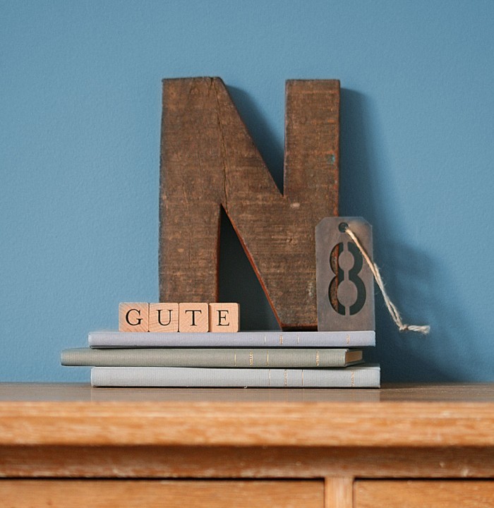 Cool down - blaue Wand im Schlafzimmer | gebluemlich